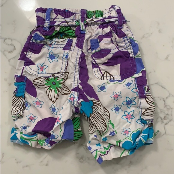 Shorts - Picture 3 of 3